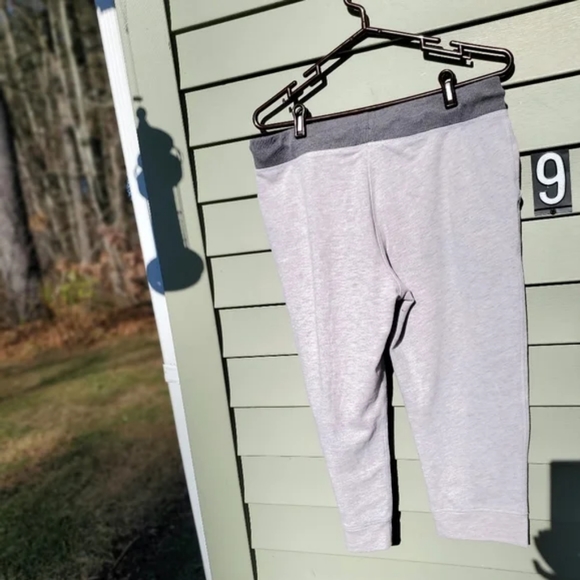 Champions Ladies Sweatpants, Medium Gray 🩶 - Picture 2 of 3